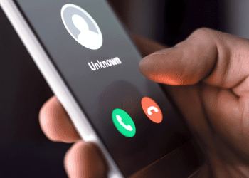 How To Manage Your Roaming Bills While Travelling With A Pre-Paid SIM Card