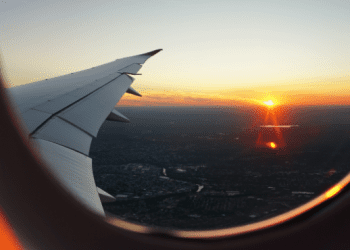 Book Your Flights & Travel Safely With These 4 Steps