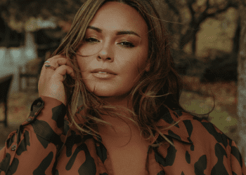 How To Dress For Fall In Style With A Beautiful Floral Dress